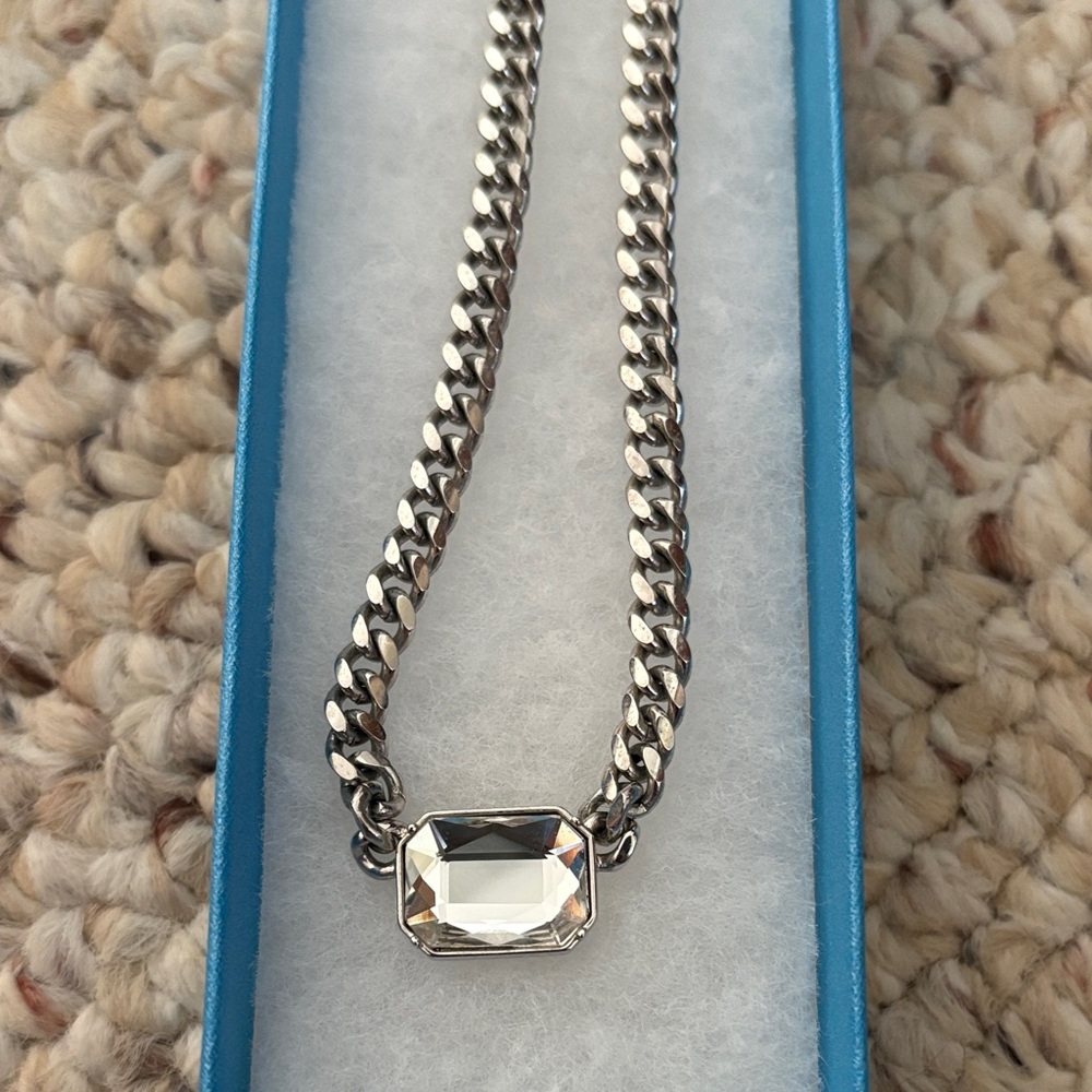 Touchstone BE BOLD necklace